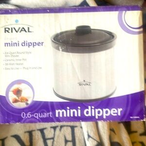 Rival mini dipper 0.6 quart